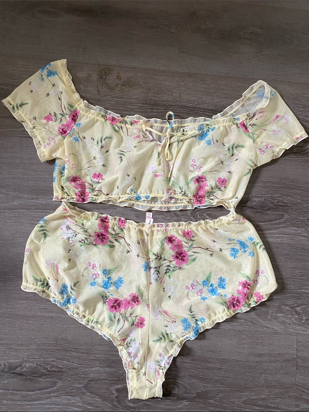 La Vie En Rose Pale Yellow Floral Mesh Lingerie Set